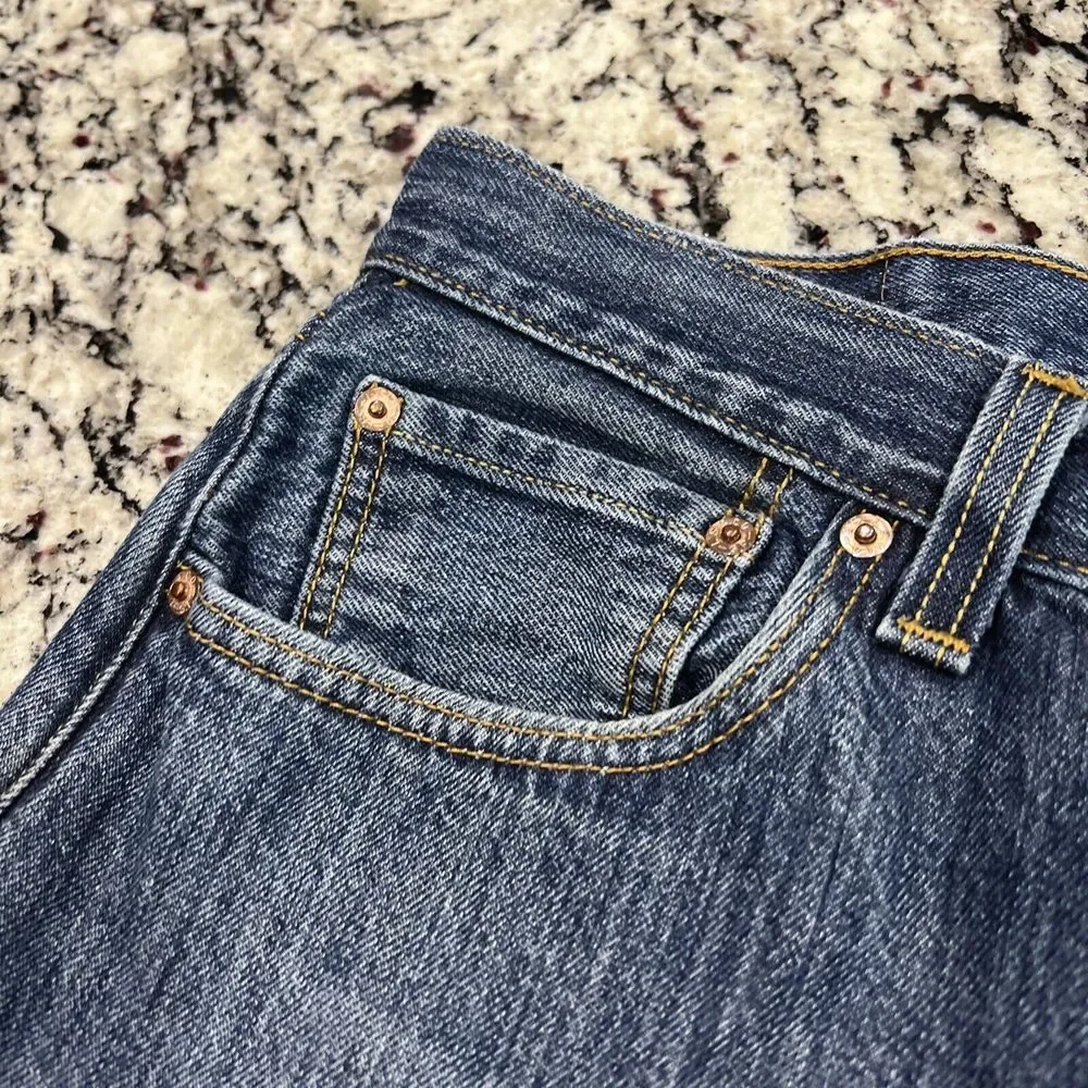 Levis elevate your
